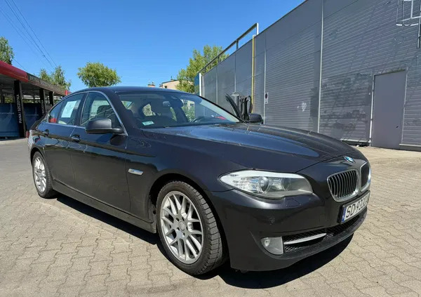 śląskie BMW Seria 5 cena 62500 przebieg: 211000, rok produkcji 2013 z Zbąszynek